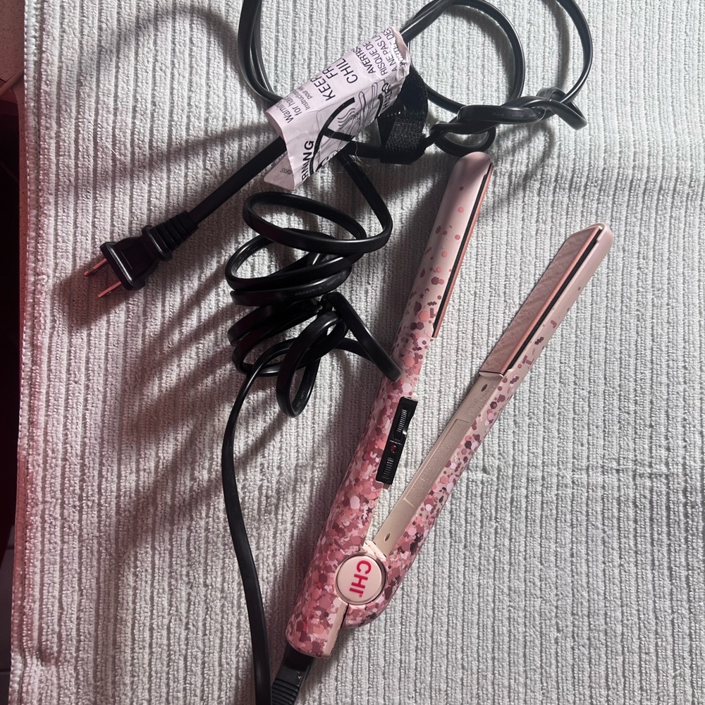 CHI Floral Pattern Hair Straightener - Pink
